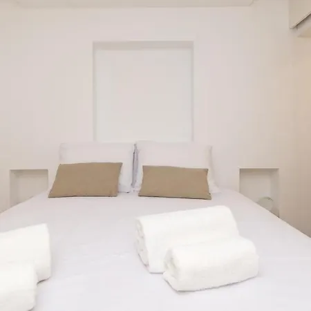 Amazing 3br In City Center By Guestready Apartament