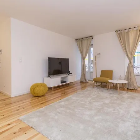 Διαμέρισμα Amazing 3br In City Center By Guestready *